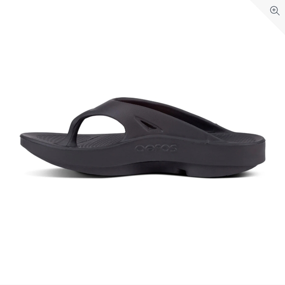 OOFOS Women's Dark Gray Black Comfort Sandals - Picture 7 of 11